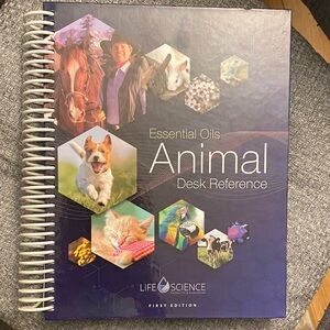 Young Living Essential Oils Animal Desk Reference